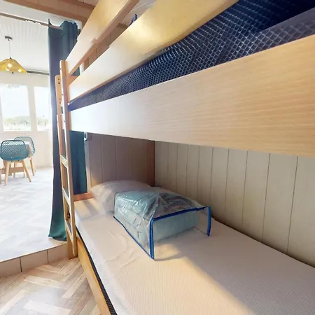 Nid Douillet Terre Et * 圣伊莱尔·德列