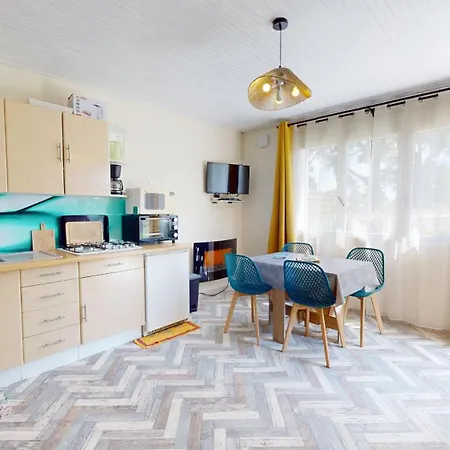 Nid Douillet Terre Et 度假居