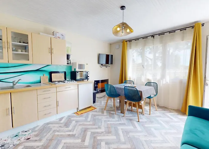 Nid Douillet Terre Et Holiday home